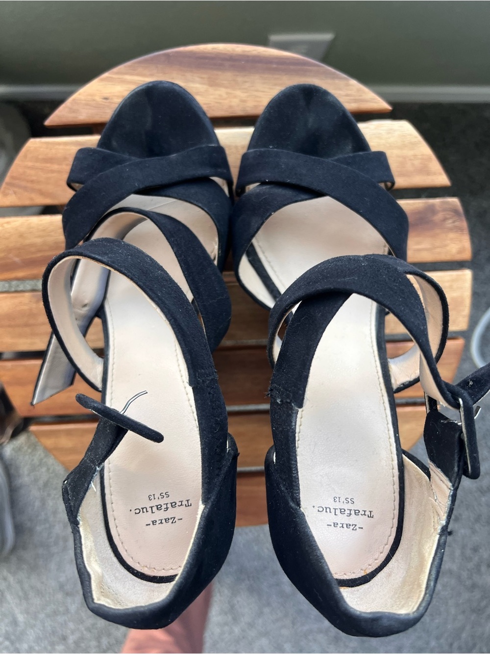 Zara Black Suede Crisscross Block Heel Sandals